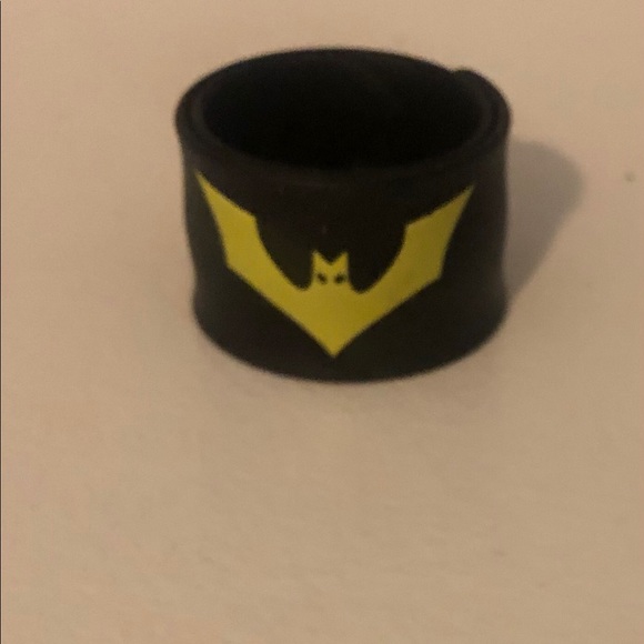 12 New Superhero Stocking Stuffer Slap Bracelets - Picture 3 of 7